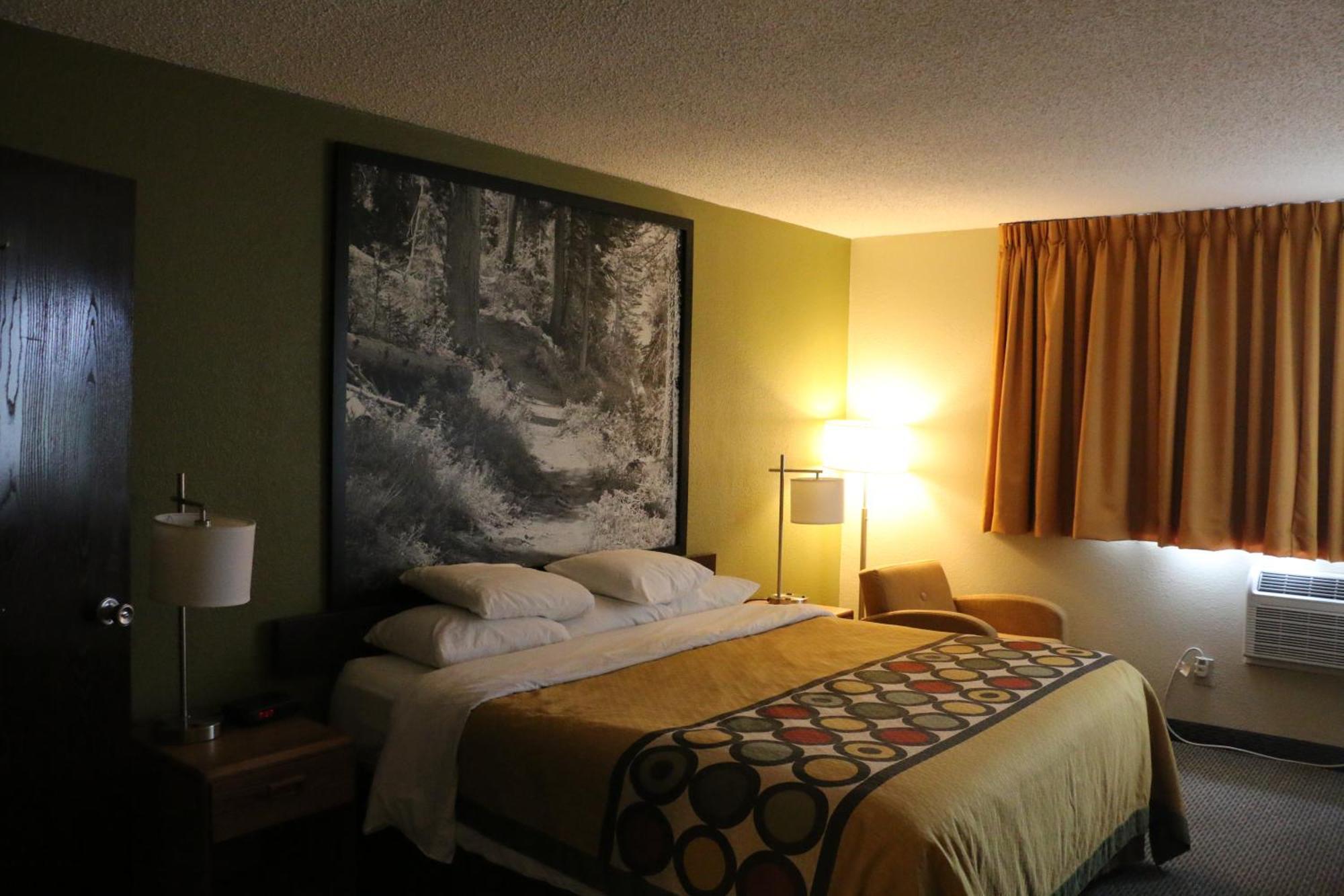 Super 8 By Wyndham Windsor/Madison North Hotell Rom bilde