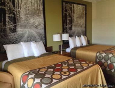 Super 8 By Wyndham Windsor/Madison North Hotell Eksteriør bilde